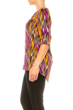 Load image into Gallery viewer, Jessica Rose Tunic-Style Pullover Print Top
